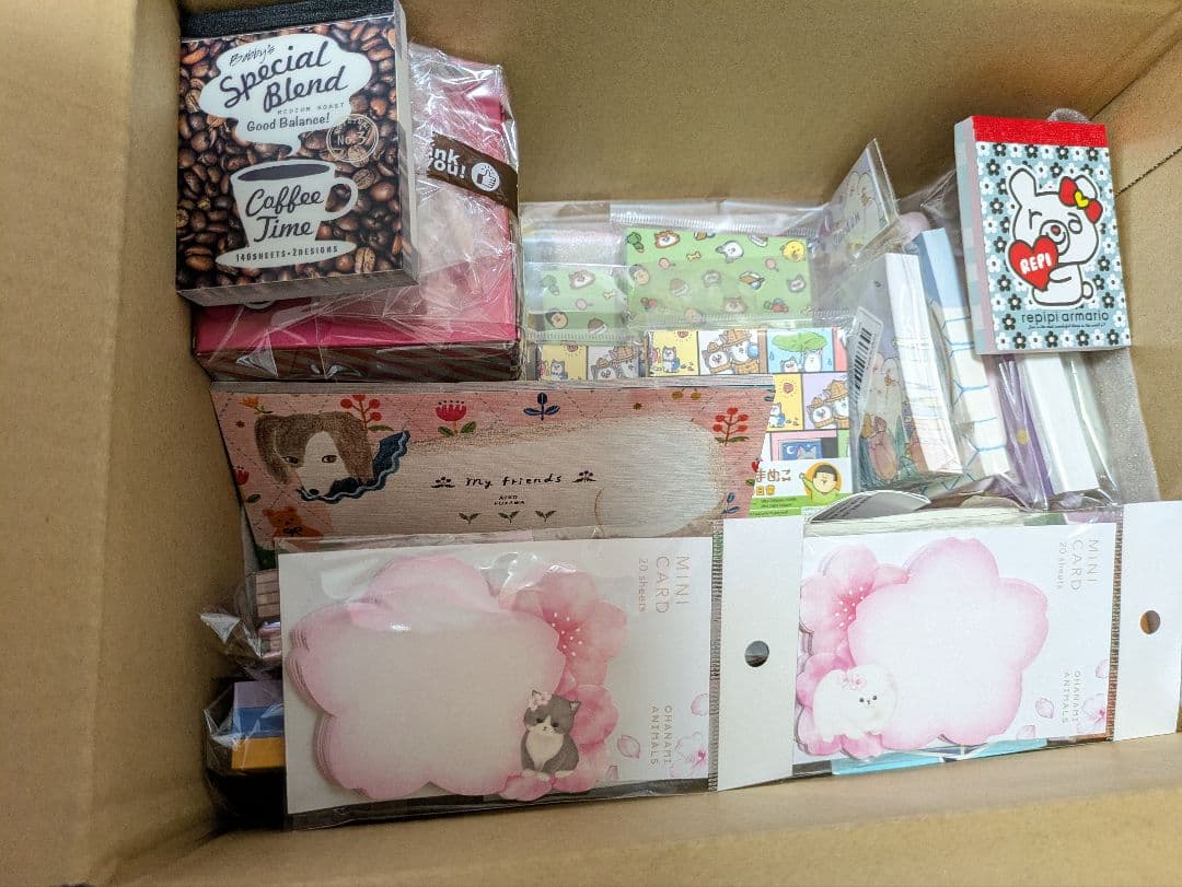 メモ帳　シール大量ぼっくす♡