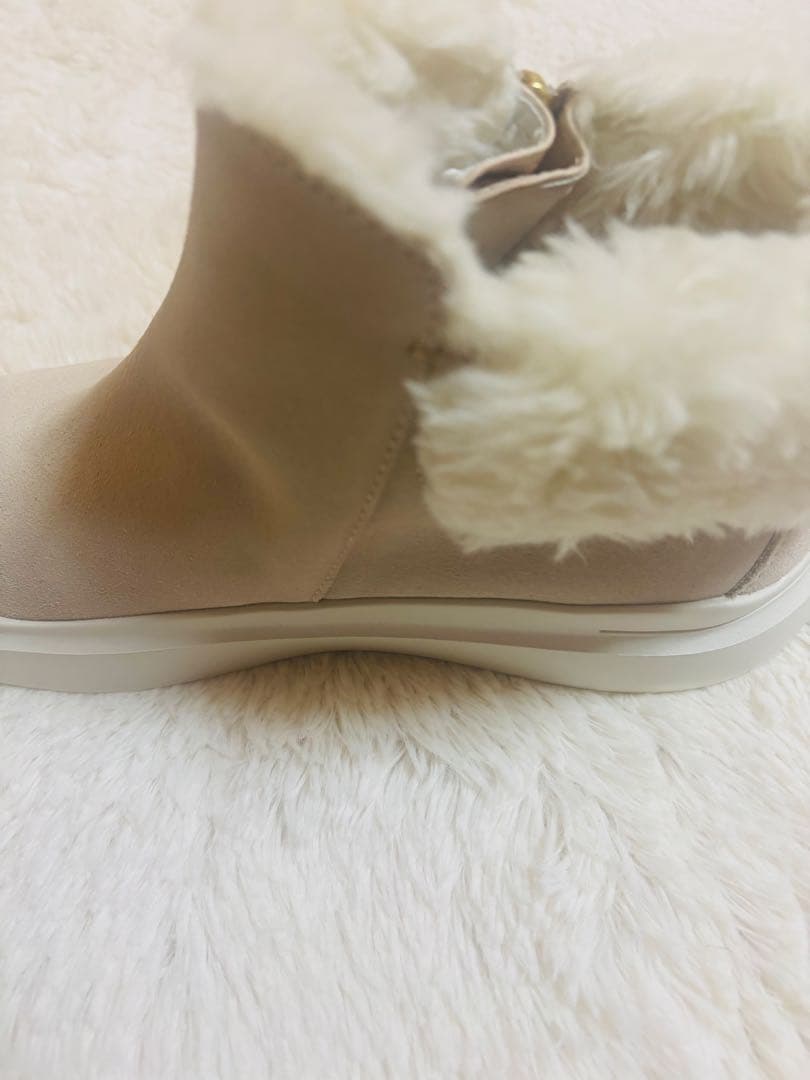 Cole Haan スエード ムートンブーツ ライトグレー