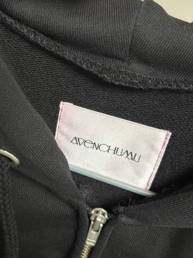 AVENCHUMU アバンチュウム パーカー