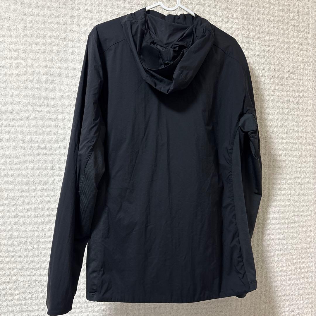 ARC'TERYX ブラック ナイロンジャケット