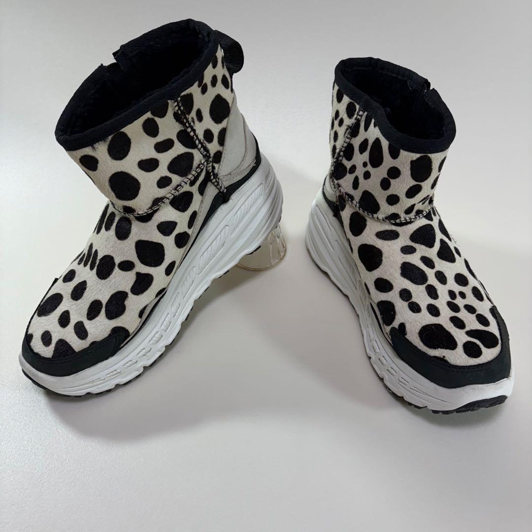 ♡夢♡ 様UGG ハラコブーツ クラシックダルメシアンブーツ23.5㎝