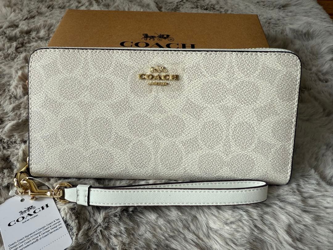 COACH ホワイト 長財布