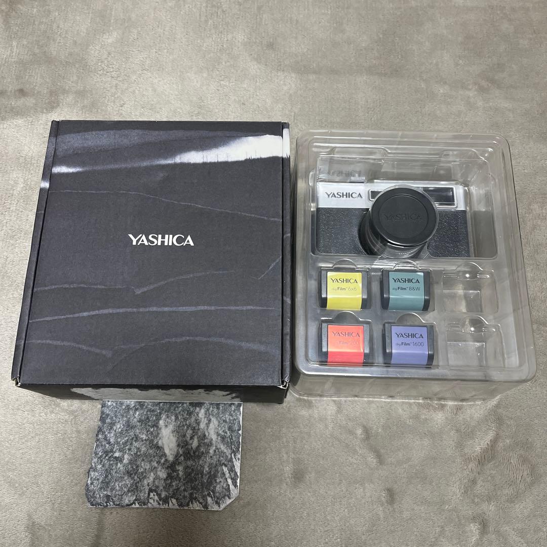 【送料込】 中古品 YASHICA digiFilm Camera Y35