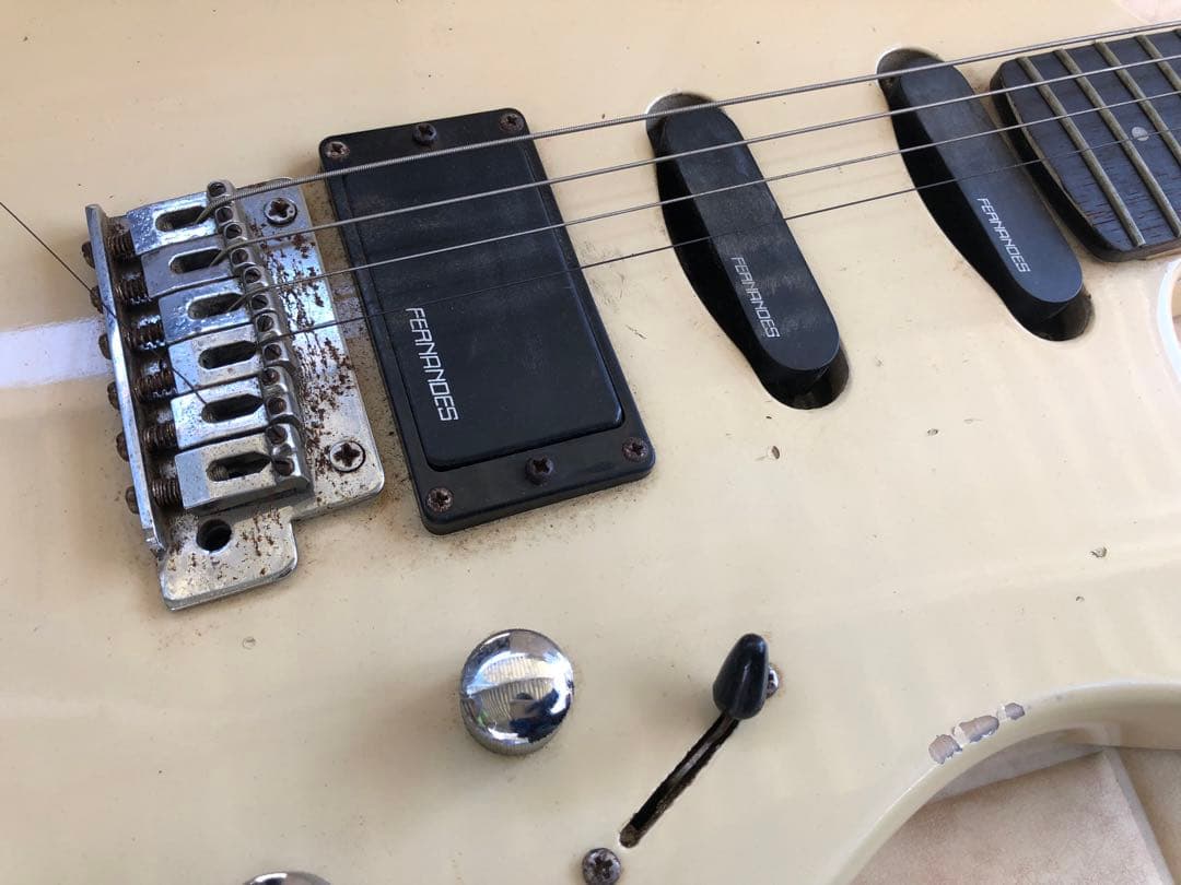 FERNANDES ストラトキャスター日本製 ホワイト 白(G69)