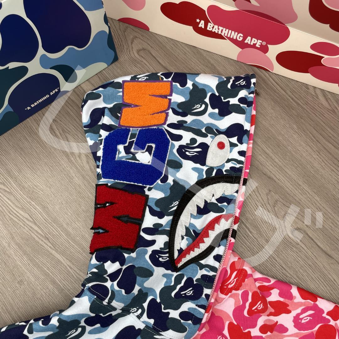 A BATHING APE 迷彩柄パーカー