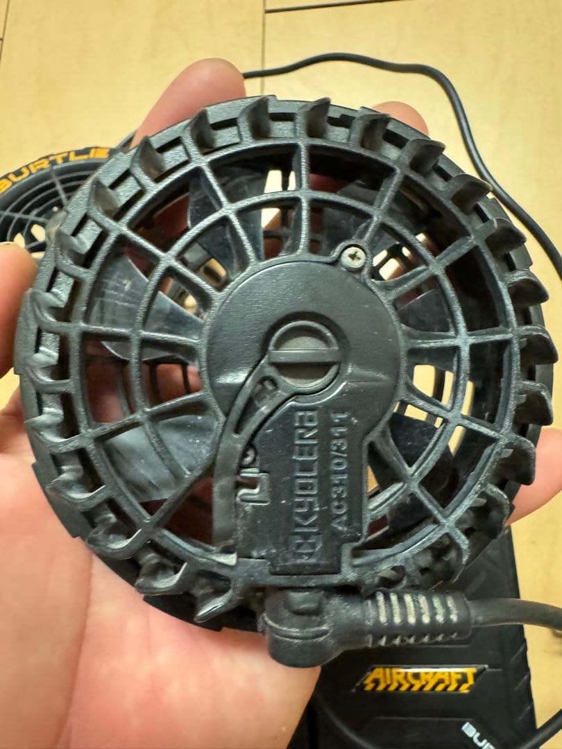 バートル空調服ファンセット 17Vバッテリー2個　充電器一個