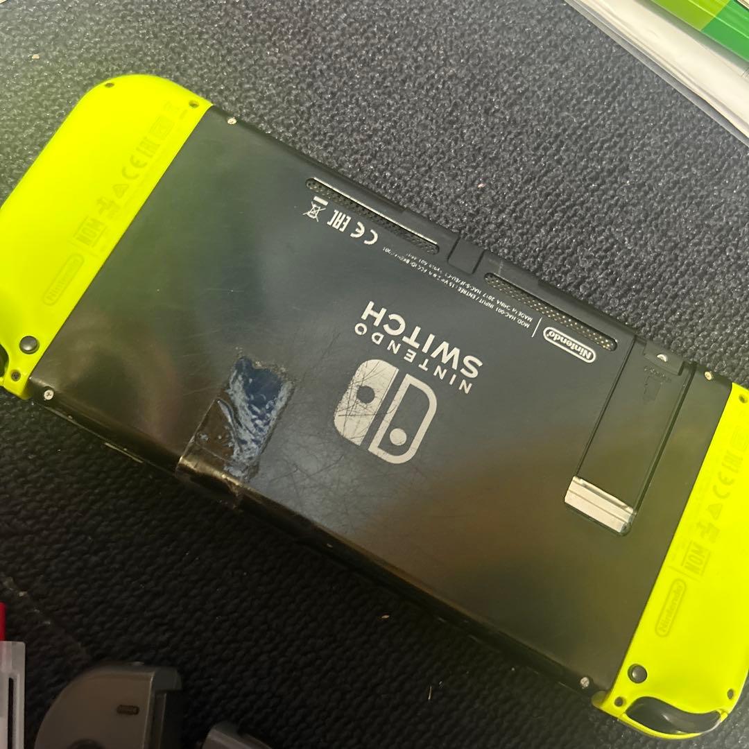 Nintendo Switch 本体 ジョイコン付き4つ壊れたSwitch