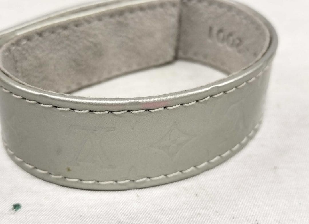美品Louis Vuitton Classic バングル 2001シルバー