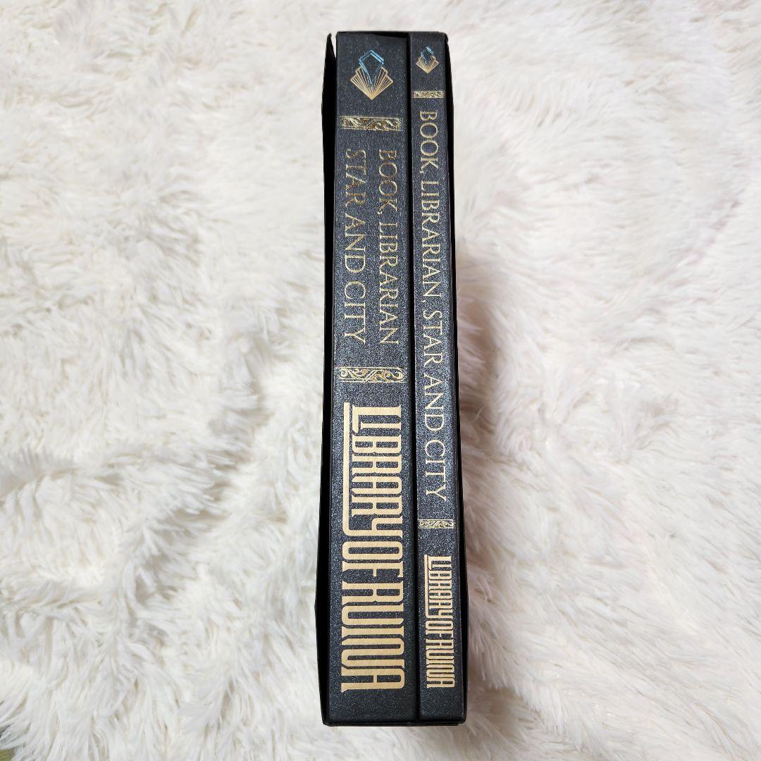 ライブラリーオブルイナ　アートブック　韓国　プロジェクトムーン