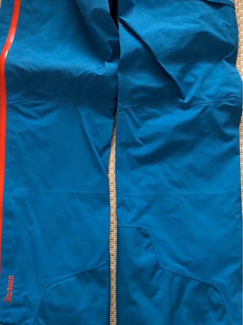 美品Peak Performanceスキーゴアテックスジャケット＆パンツM