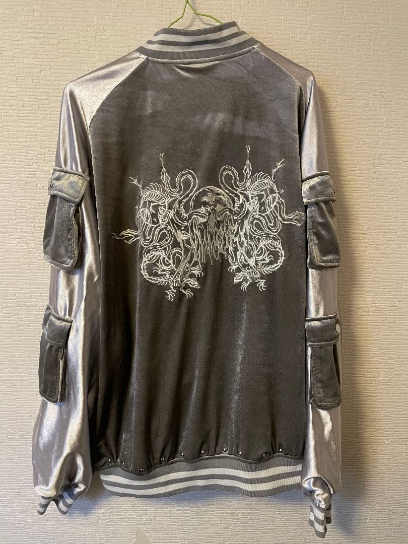 Dimmoire ディムモアール 刺繍ベロア スカジャン シルバー レフレム