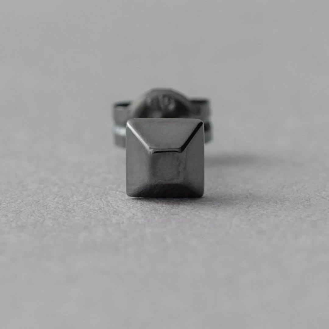 ete スタッズ　ピアス