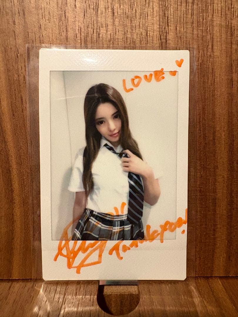 RIONA サイバージャパンダンサーズ　 サイン入りチェキ6枚組