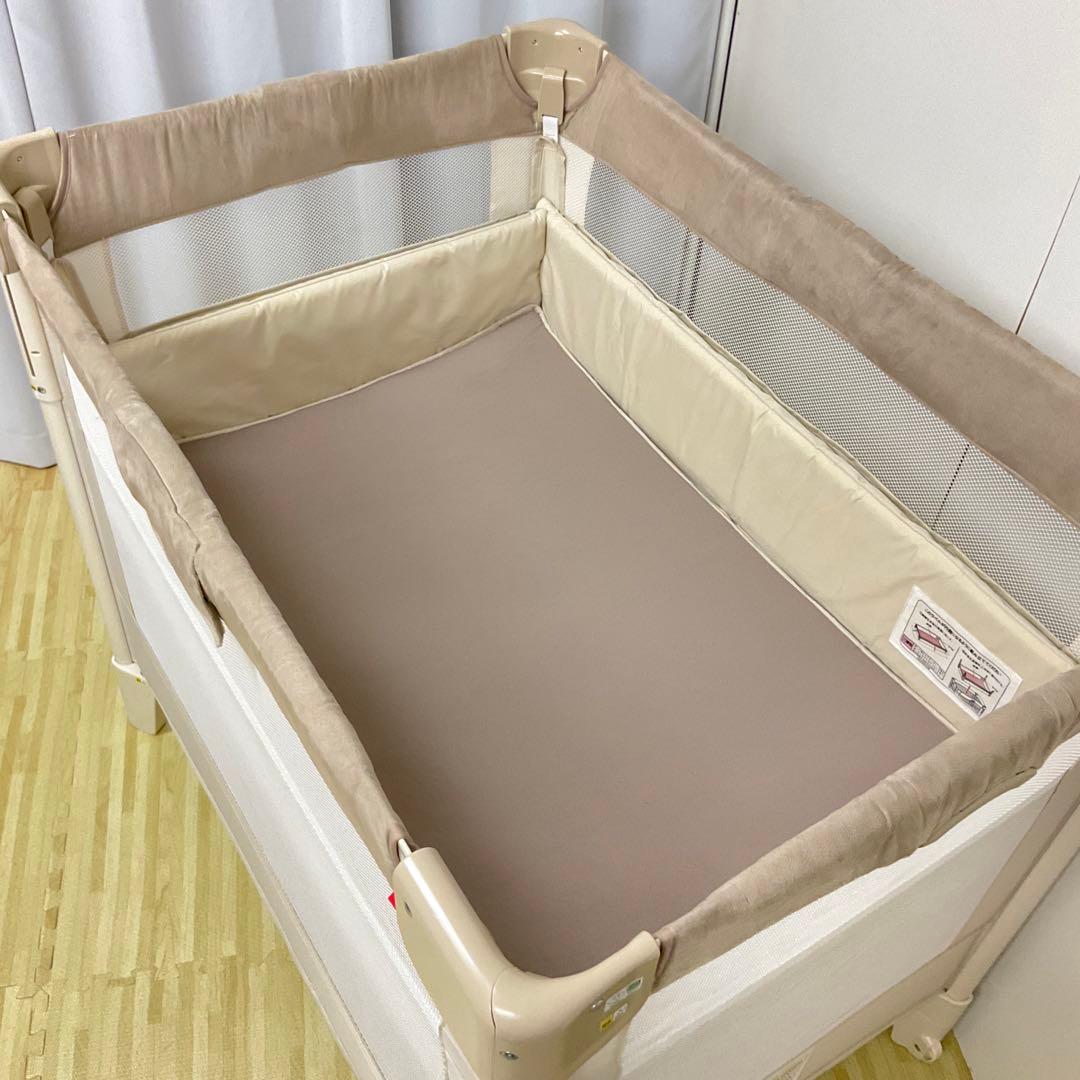 綺麗！アップリカ ベビーベッド ココネル エアー プラス
