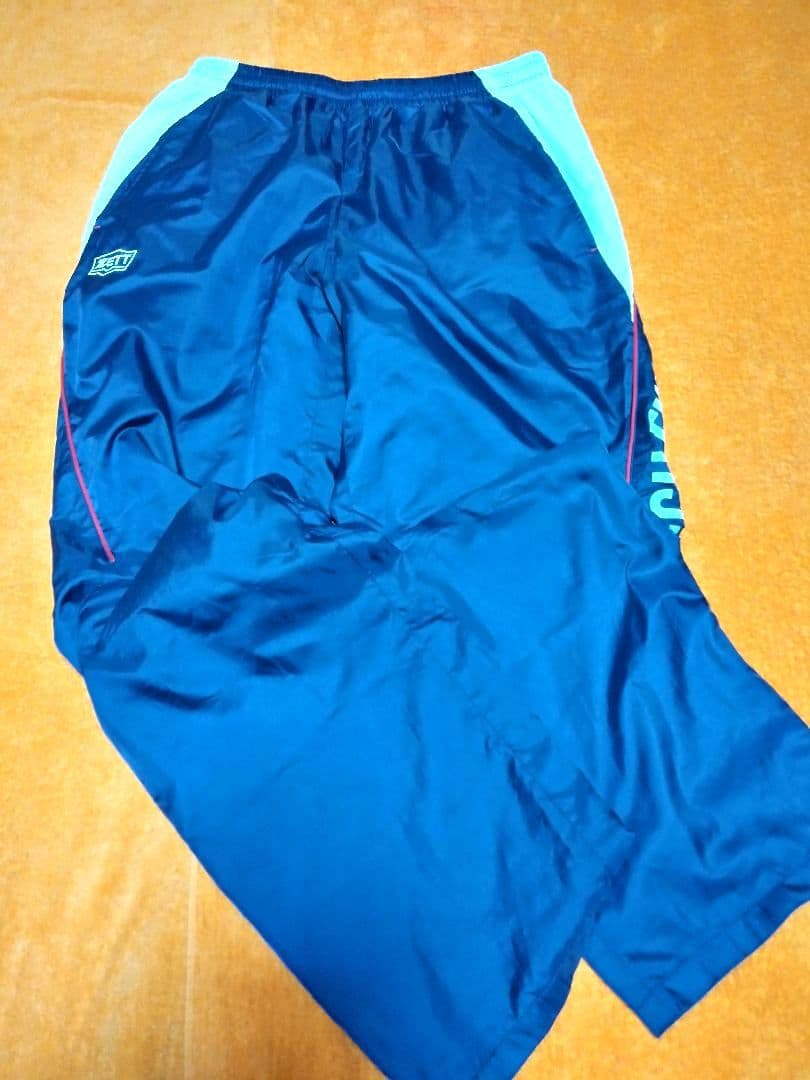 ZETT　ウィンドブレーカー上下セットMsize超美品