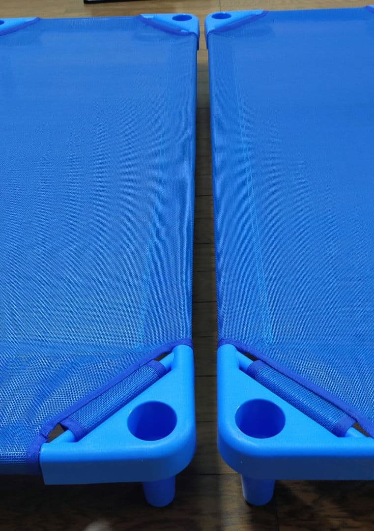 美品 エンドースタッキング式抗菌 お昼寝コット ブルー2個セット130