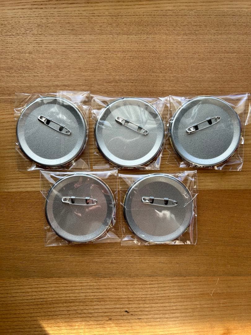 逆先夏目　缶バッジ