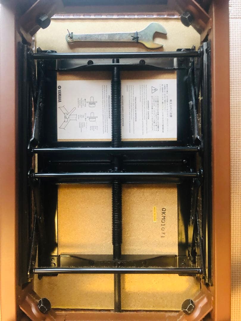 クラビノーバCVP-303C椅子付（引取希望）