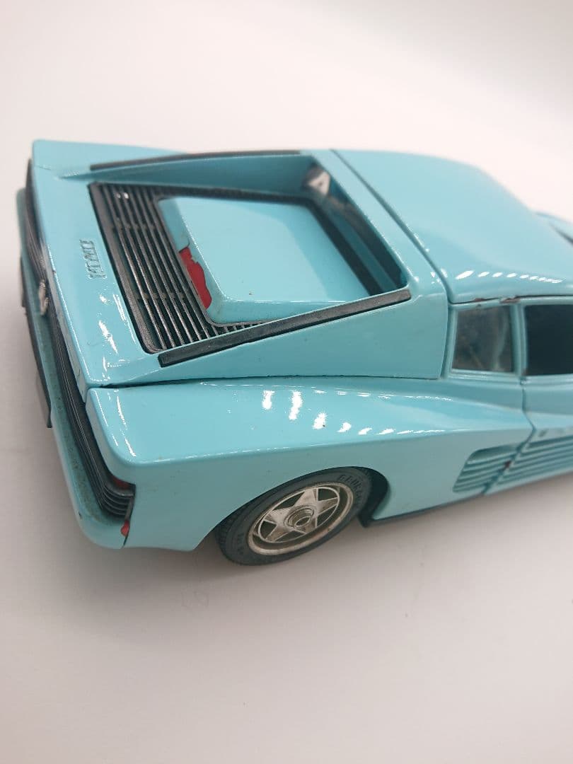 MCM Bburago　ブラーゴ　フェラーリ テスタロッサ　1984　1/18