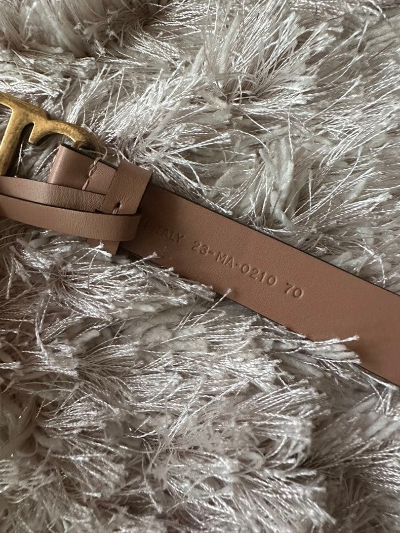 2022年銀座店購入　CDロゴピンクレザーベルト