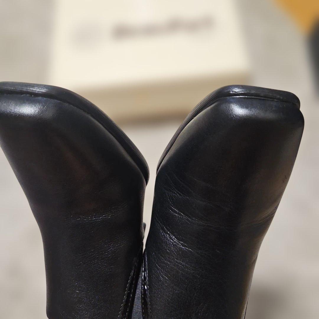 ビューフォート　ショートブーツ　24 EEE