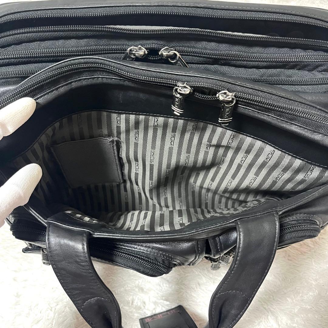 ✨希少✨TUMI T-Pass 3層式 オールレザー ビジネスバッグ ポーチ付き