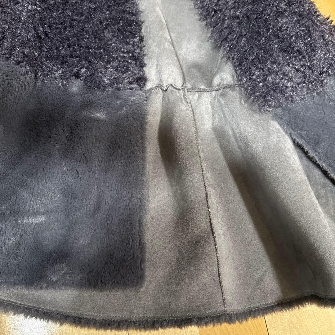 リバーシブル　ジレ　フェイクファー　ムートン　ダークグレー ノースリーブベスト