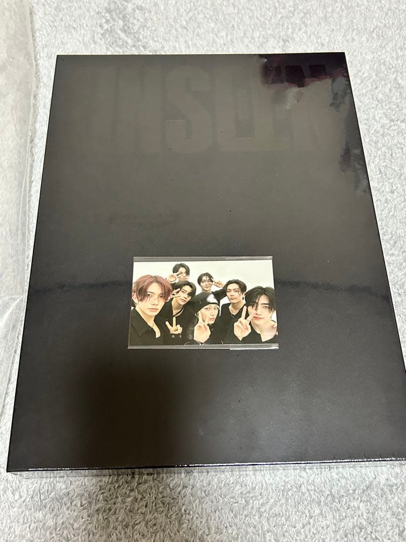 【新品未開封】ENHYPEN UNSEEN 写真集　 カタログ