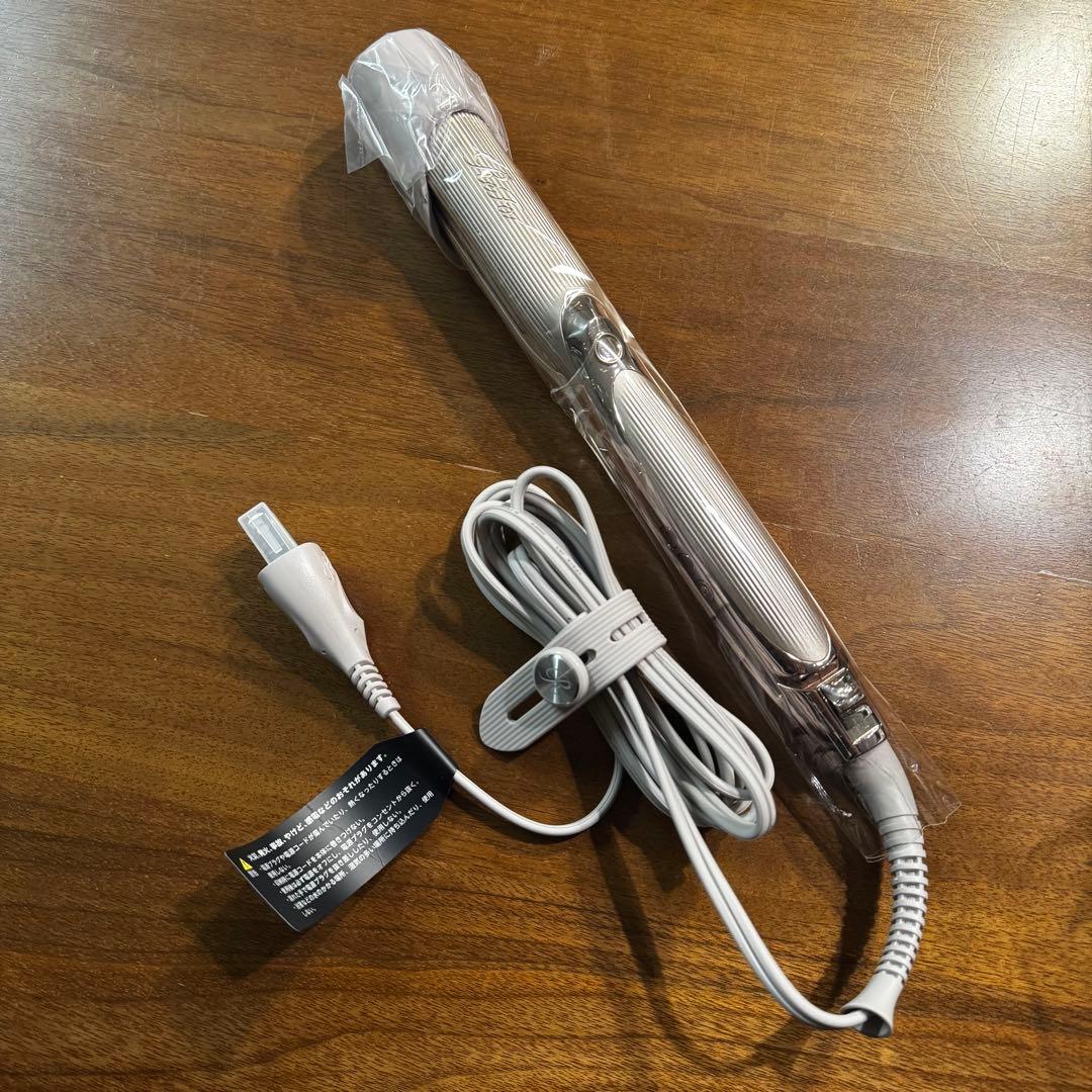 リファ　ストレートアイロンプロ＋ シャンパングレージュ