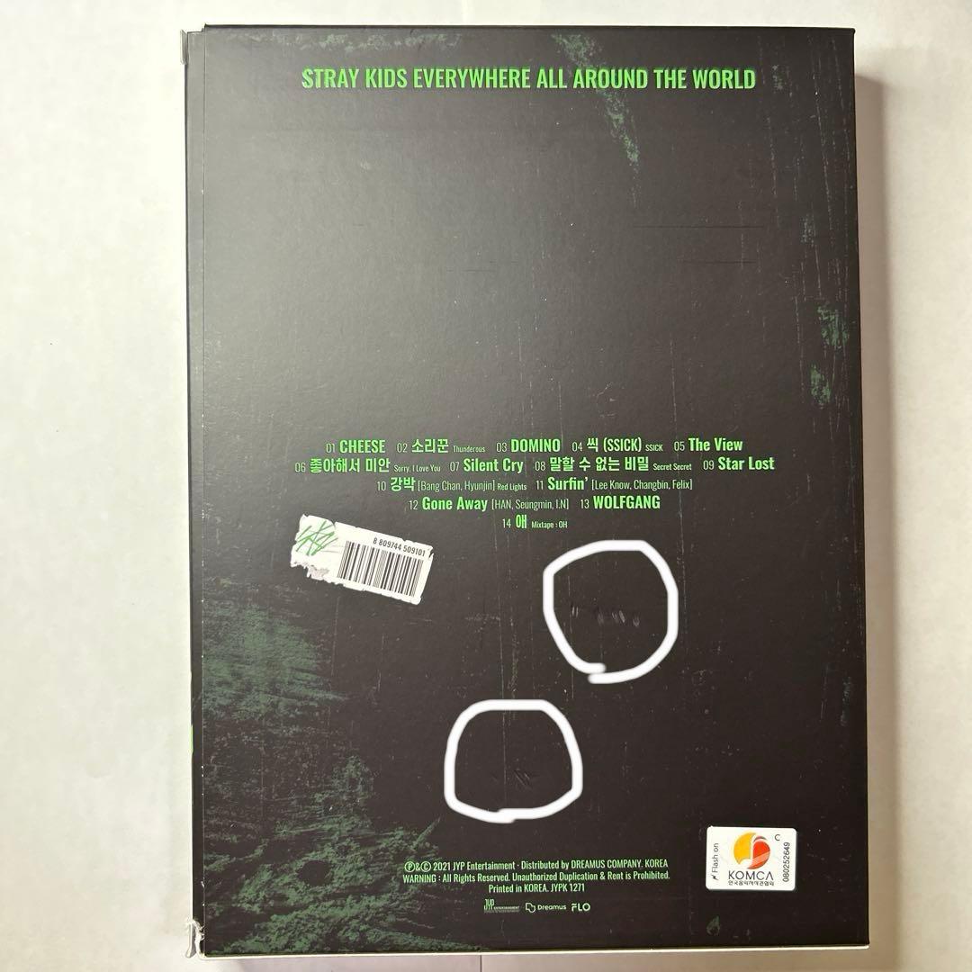 STRAY KIDS NOEASY ポスター&フォトカード付き