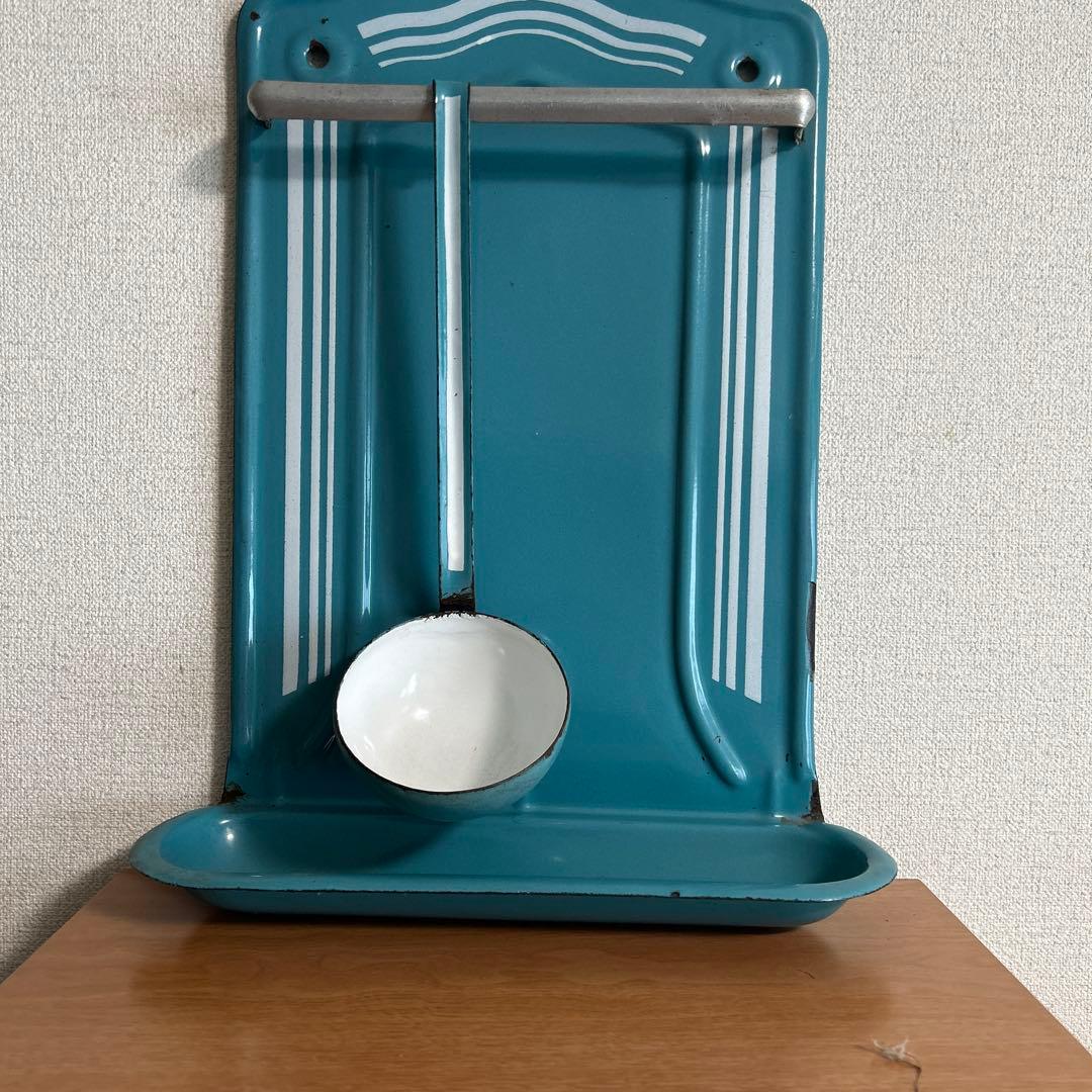 フランスアンティーク琺瑯青いストライプ模様レードルラック