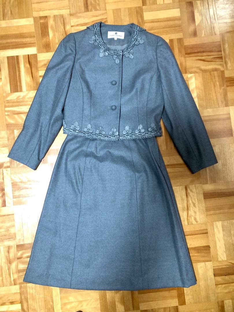 PIERRE BALMAIN レース付き フォーマル スーツ 毛100% 美品