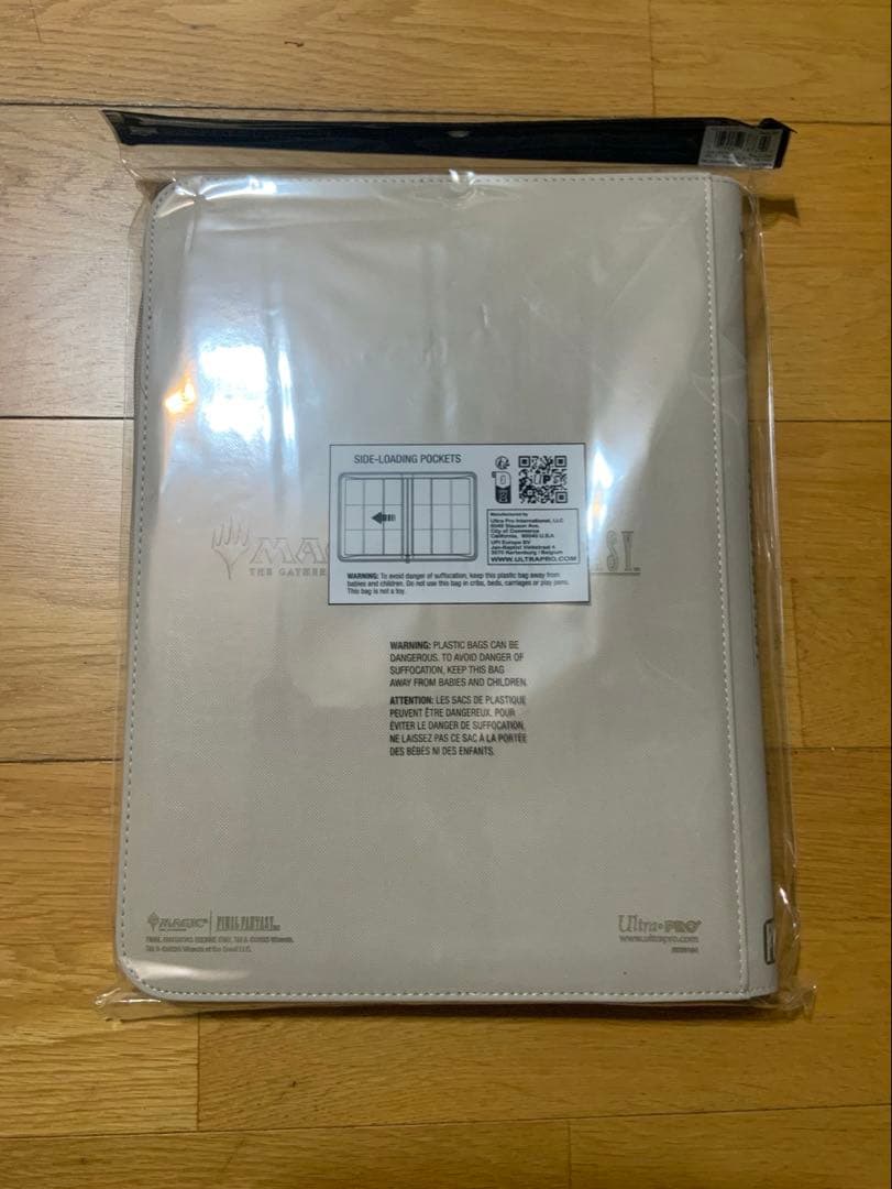 MTG FF ウルトラプロ バインダー クラウド