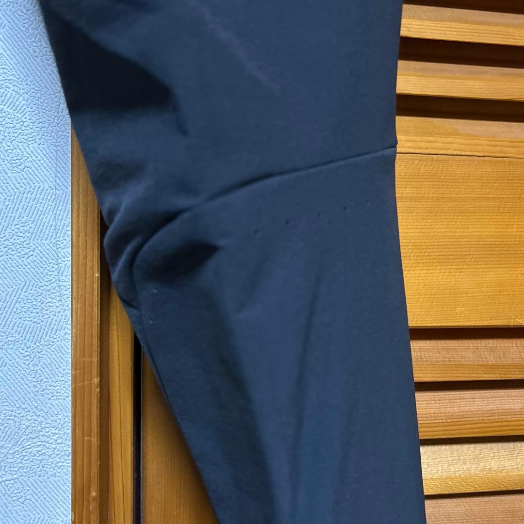 デサントパンツ　ストレッチ　ブラック