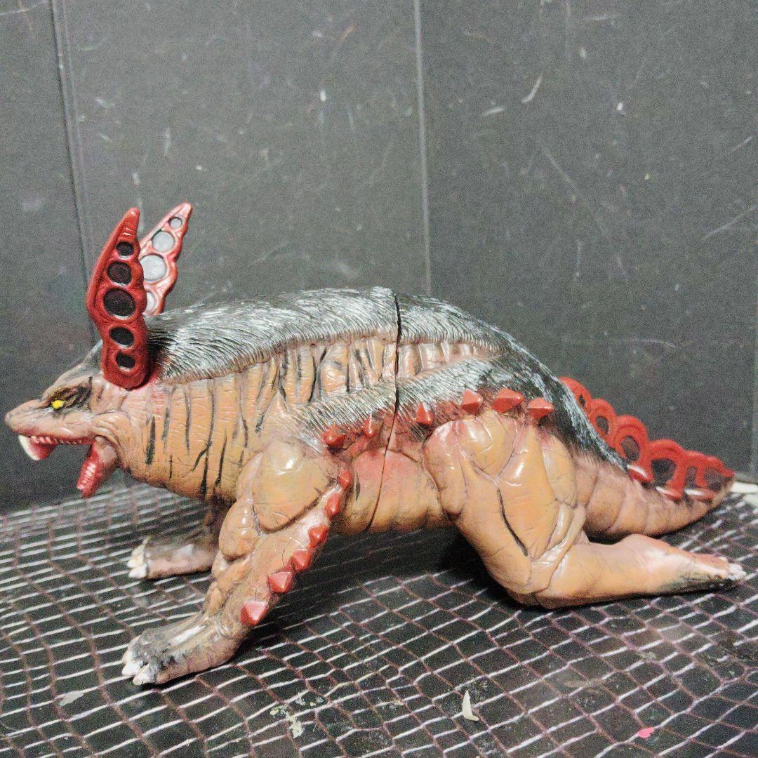 上野淳子ウルトラ怪獣旧型絶版ソフビ