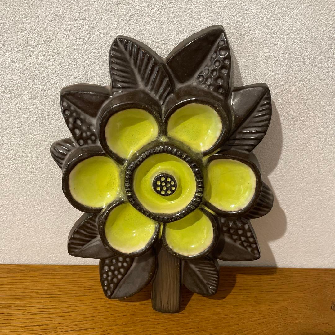 ウプサラエクビー Upsala Ekeby 黄色の花の陶板