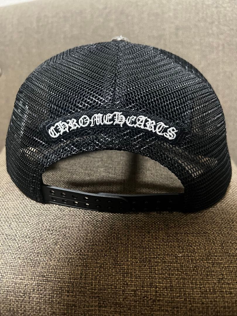 クロスモチーフ トラッカーキャップ 白黒 (CHROME HEARTS)