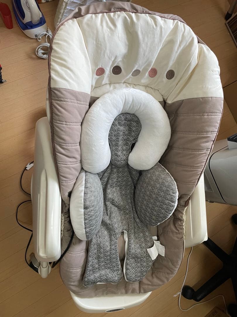 Combi コンビ ネムリラ AUTOSWING 電動ハイローチェア