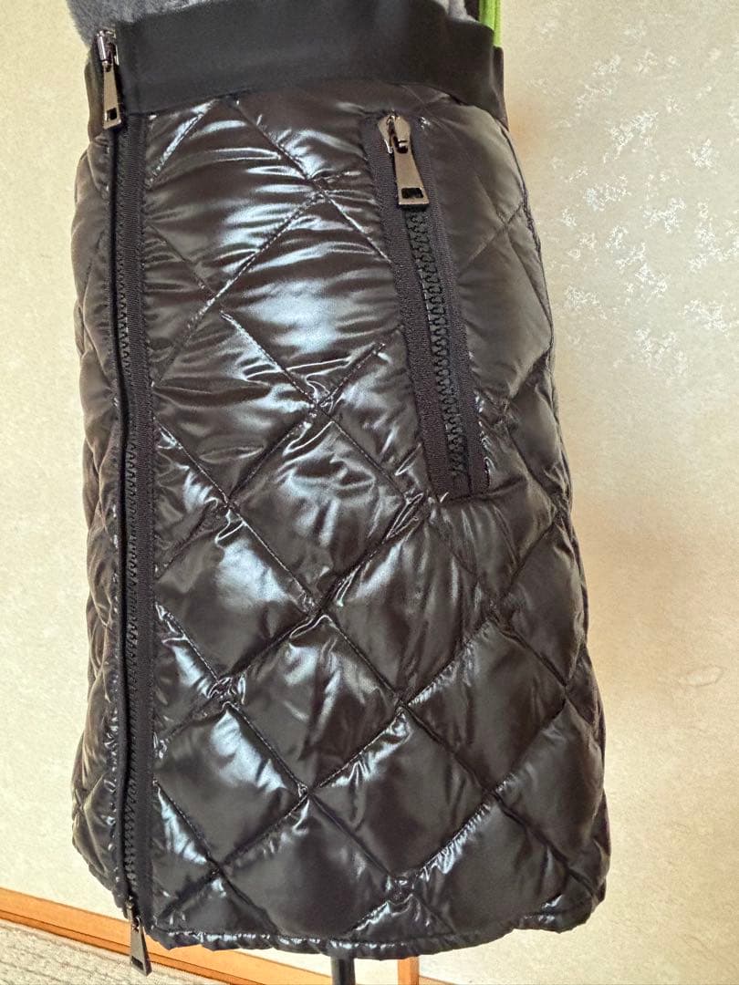 MONCLER :GONNAブラックダウン ミニスカート　サイズ「40」M相当