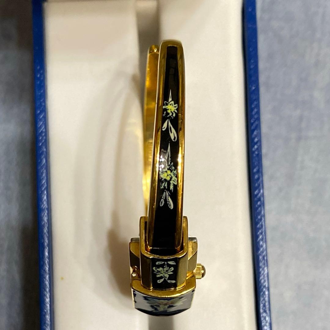 N3560 Andre Mouche バングルウォッチ