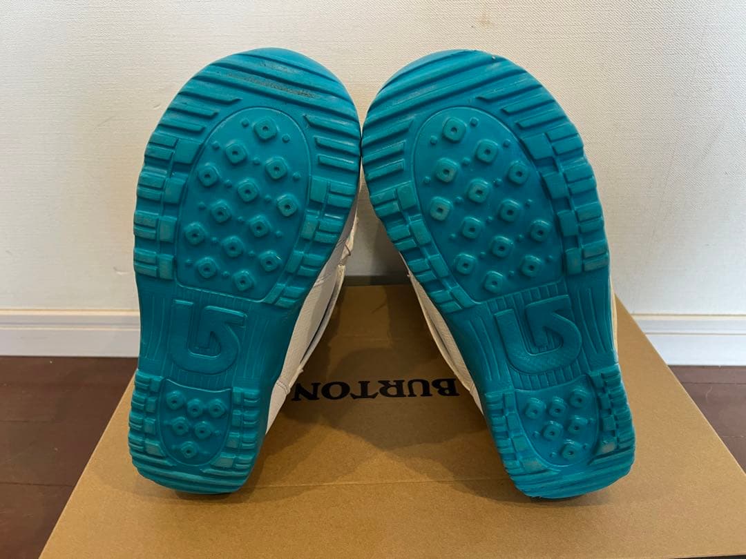 さらに値下げBurton Zipline ブーツ (子ども用)