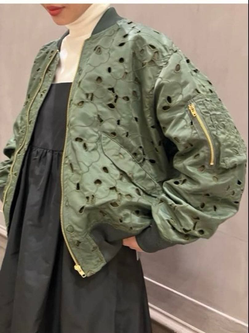 toga pulla エンブロイダリー　ブルゾン　ジャケット