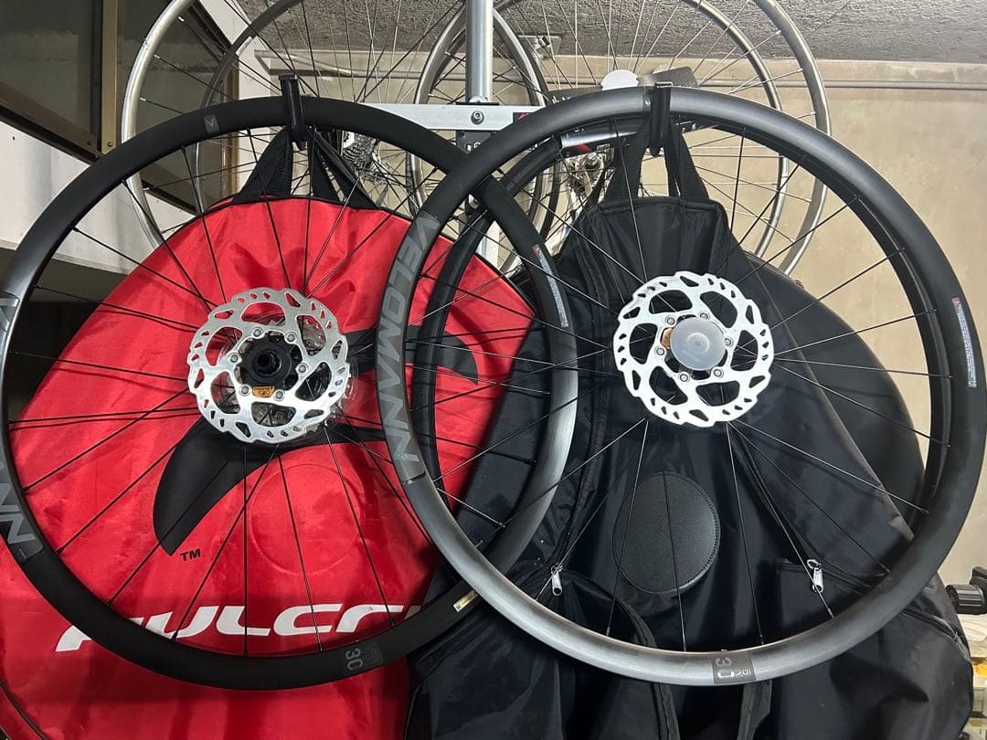 VELOMANN 完組ホイール ブラック ディスクブレーキ対応　12速