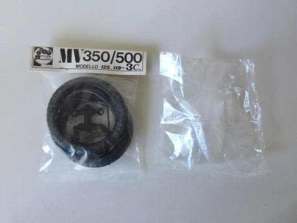 自動車 PROTAR (1/9) MV AGUSTA 500cc 3CILINDRI