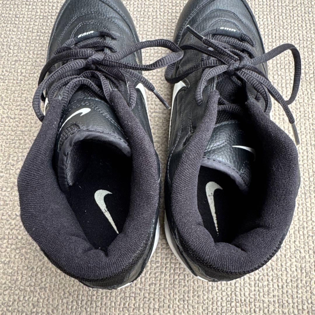 Nike ブラック スパイクシューズ