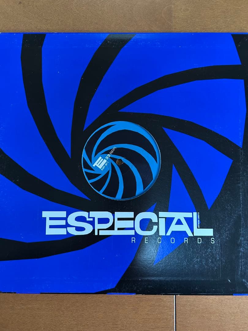 Masa Collective ‎Love Is Everywhere 12