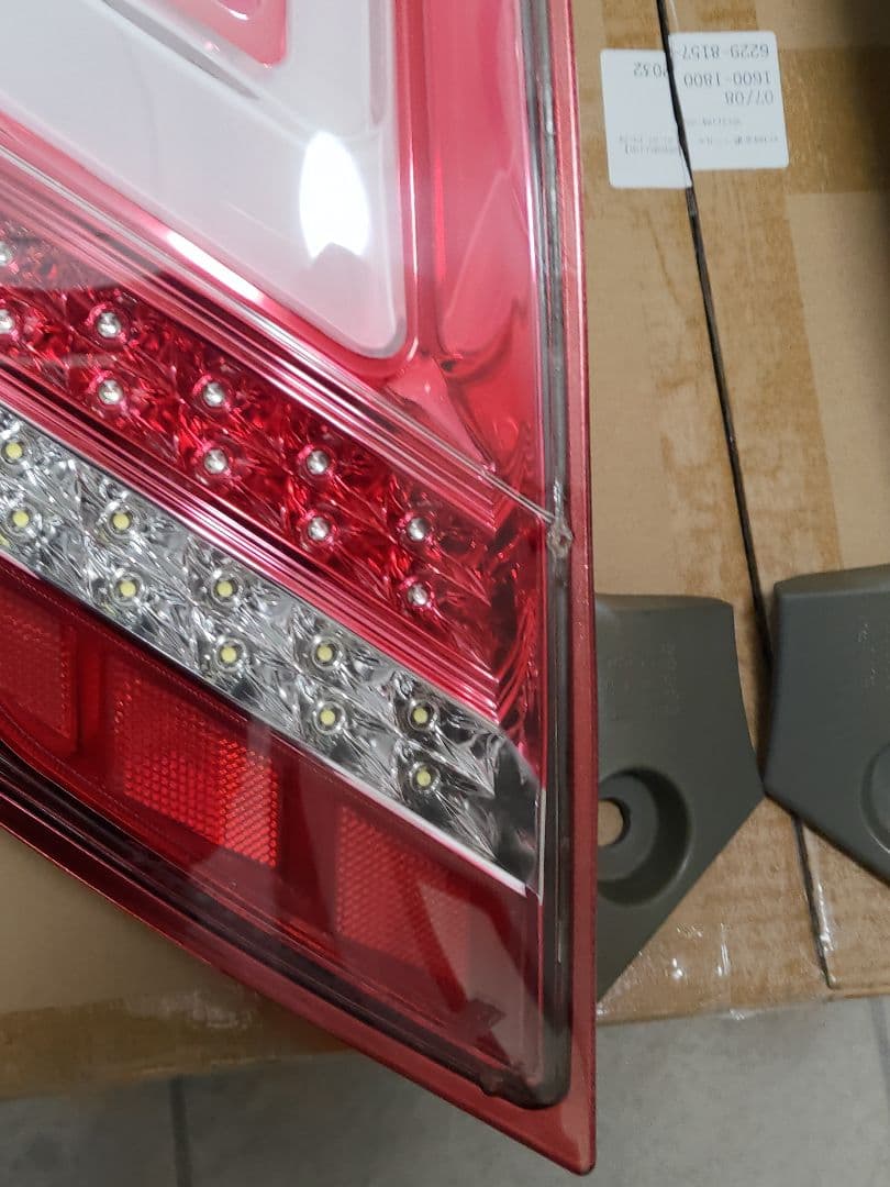 Khan　トヨタ/アクア Valenti LEDテールライト 　ジャンク品