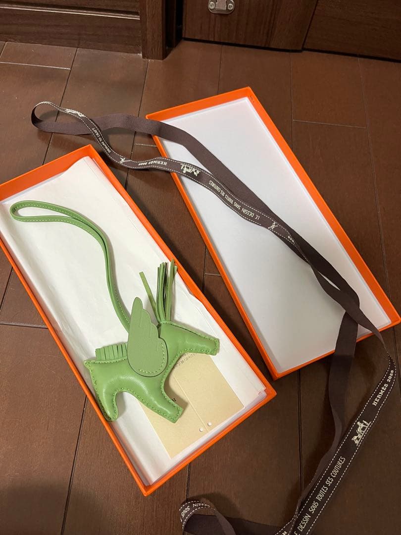 エルメス　ペガサスチャーム