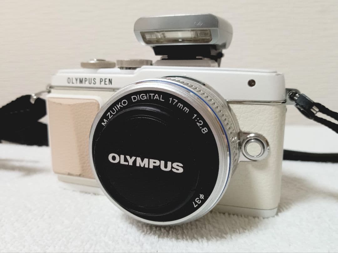 OLYMPUS PEN Lite E-PL7 ボディ ホワイト（レンズ付き）