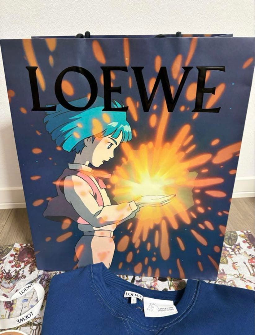 ロエベ　スウェット　ハウルの動く城　ヒン　ジブリ